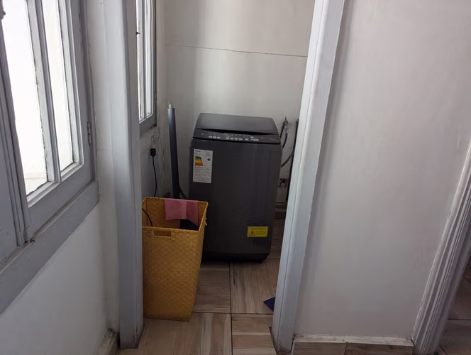 Propiedad esquina con dos casas y taller mecánico en Barrio Universitario