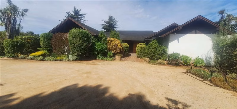 OPORTUNIDAD 4D 4B Las Brisas 170 en 2295 m2
