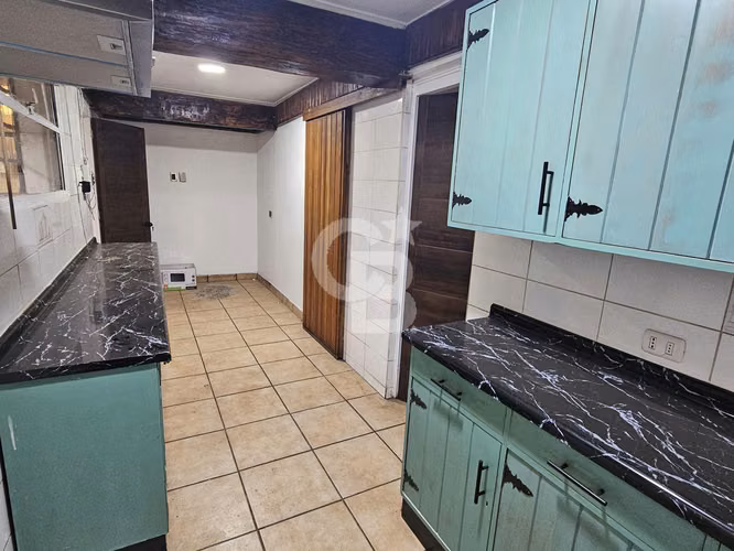 Casa con gran potencial, amplio jardín y vista despejada. - Imagen 14