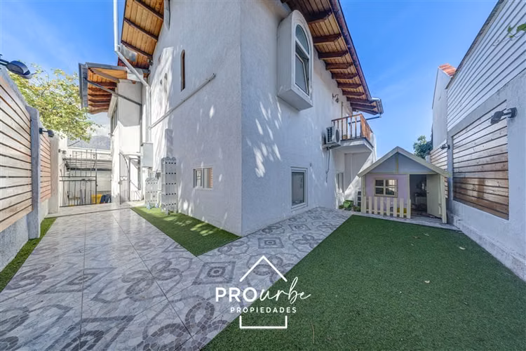 Casa en Los Dominicos con vista panorámica a la ciudad - Imagen 30
