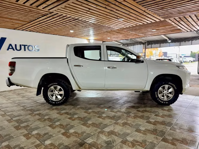 MITSUBISHI L200 KATANA CRT