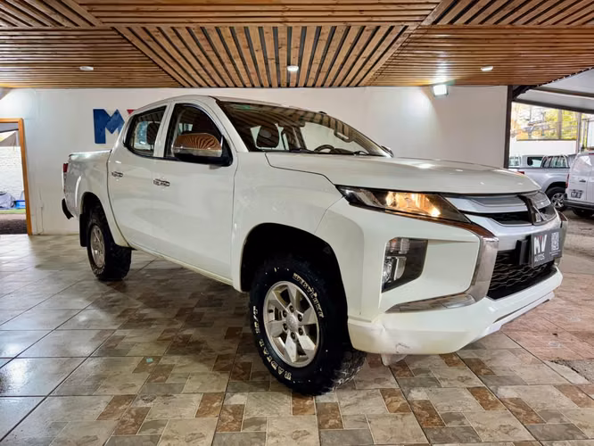 MITSUBISHI L200 KATANA CRT