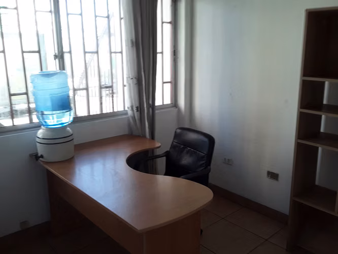 ARRIENDO HERMOSA OFICINA
