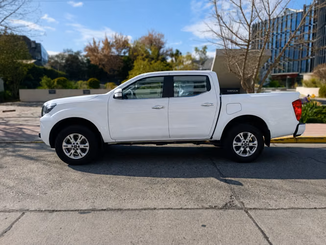 NISSAN NAVARA XE 4X2 2.3 - 2024 | 4533