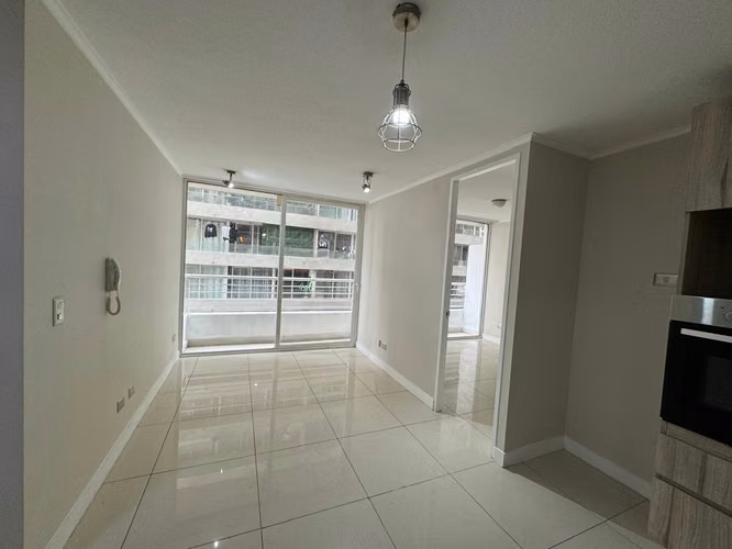 Se vende Departamento 3D 2B 1E Metro Moneda
