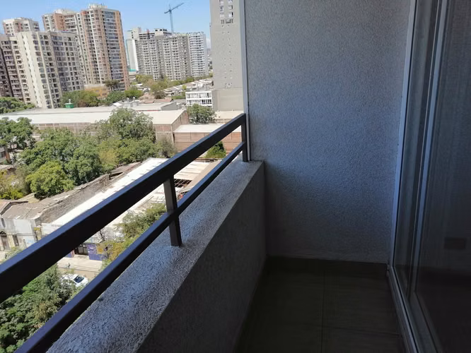 Excelente Departamento 2 Dormitorios. Cerca Metro, Hospitales - Imagen 8