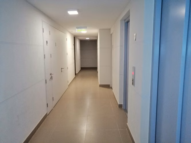 Excelente Departamento 2 Dormitorios. Cerca Metro, Hospitales - Imagen 3