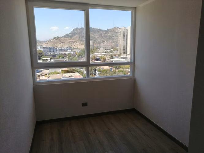 Excelente Departamento 2 Dormitorios. Cerca Metro, Hospitales - Imagen 12