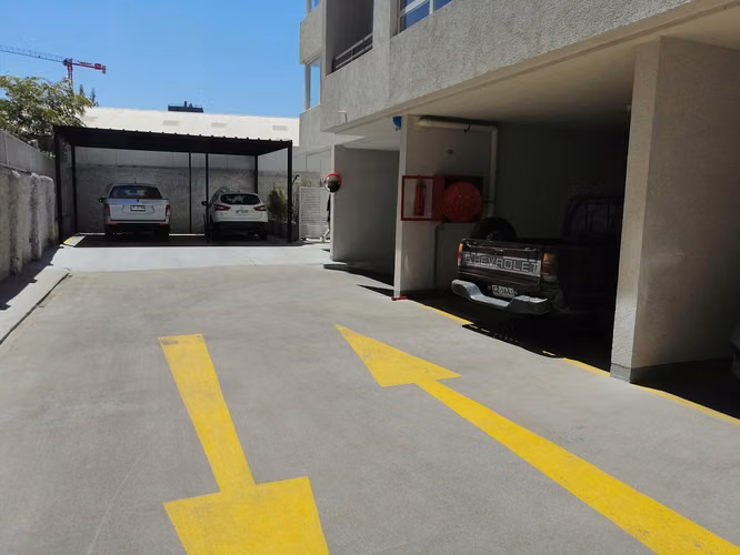 Excelente Departamento 2 Dormitorios. Cerca Metro, Hospitales - Imagen 18