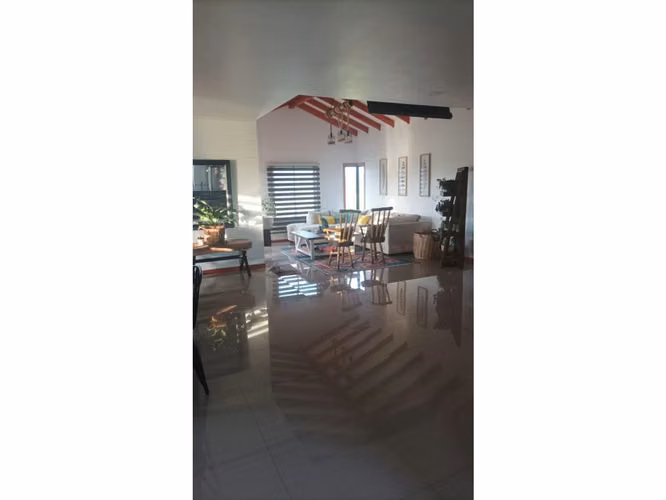 VENDO CASA DE  CAMPO EN LOS ANGELES