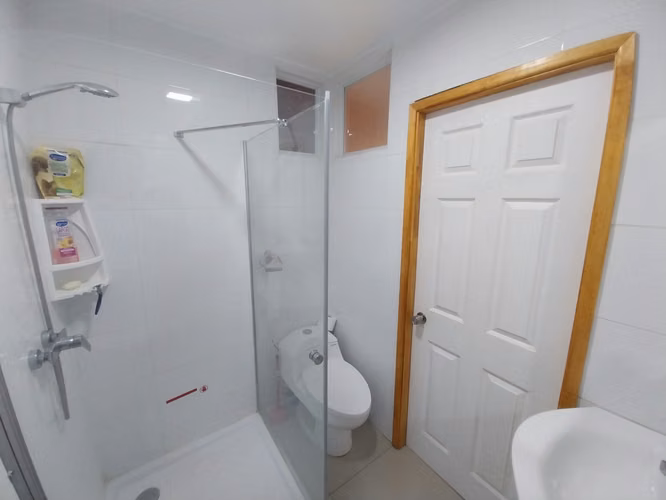 Casa en venta remodelada Santa Inés con Local comercial arrendado 5 dormitorios