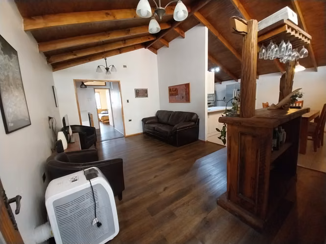 Casa en venta remodelada Santa Inés con Local comercial arrendado 5 dormitorios