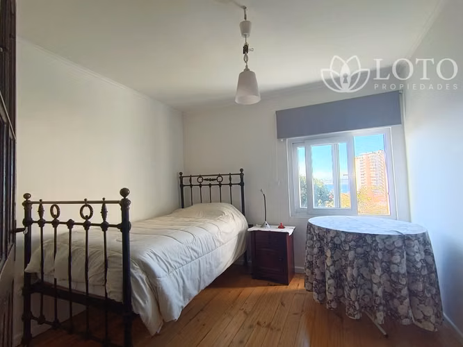 Venta de espectacular casa con vista al mar en sector residencial Recreo - Imagen 24