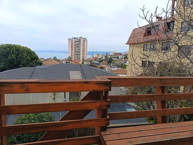 Venta de espectacular casa con vista al mar en sector residencial Recreo