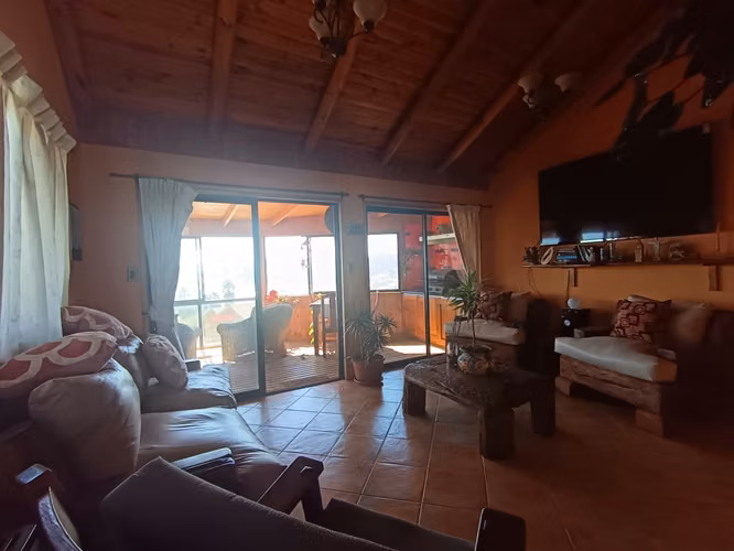 Conjunto turístico cabañas y casa lujosa de veraneo en El Quisco. Alta rentabilidad.