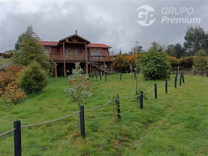 CASA CHILOTA CON 831 M2 DE TERRENO A 400 M DEL BYPASS/CASTRO
