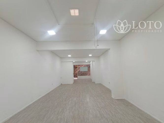 Locales comerciales y oficina en reconocida galería pleno centro Viña del Mar - Imagen 7