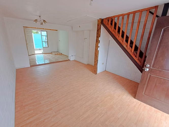 Vivabien Propiedades Vende Espectacular Casa en Villa Alemana, sector Troncos Viejos