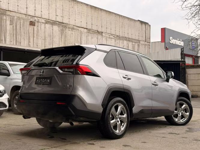 TOYOTA RAV 4 HYBRID XLE 2021