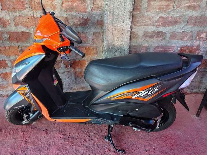 Moto Honda Dio - Imagen 3