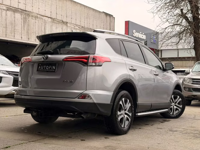 TOYOTA RAV 4 2019 1 DUEÑO - Imagen 4