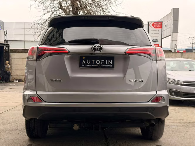 TOYOTA RAV 4 2019 1 DUEÑO - Imagen 2