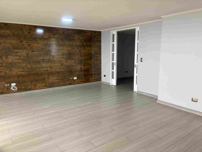 Amplio Departamento de 4 habitaciones - Imagen 5