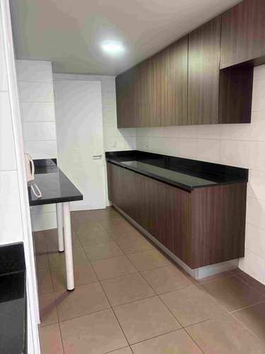 Amplio Departamento de 4 habitaciones - Imagen 7