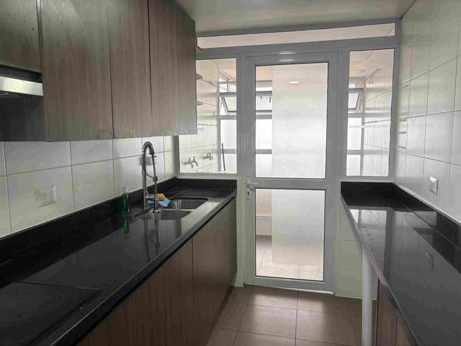 Amplio Departamento de 4 habitaciones - Imagen 10