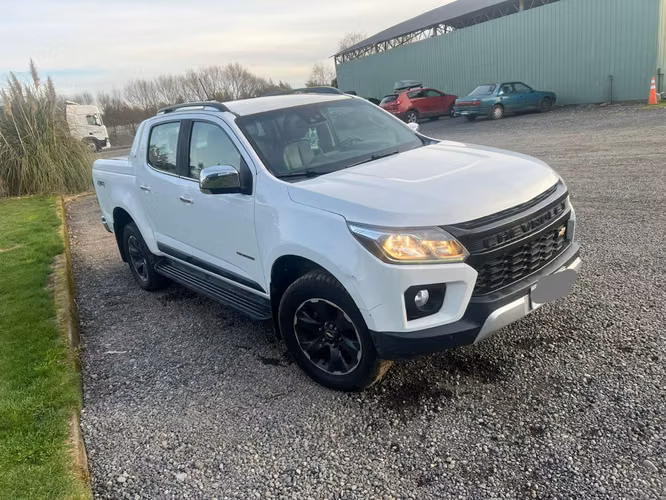Se vende Camioneta - Imagen 2