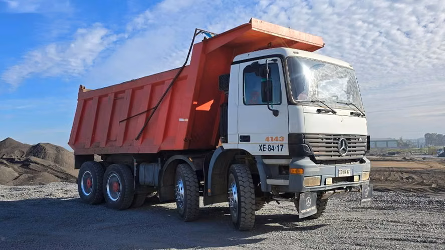 Mercedes 4143 tolva