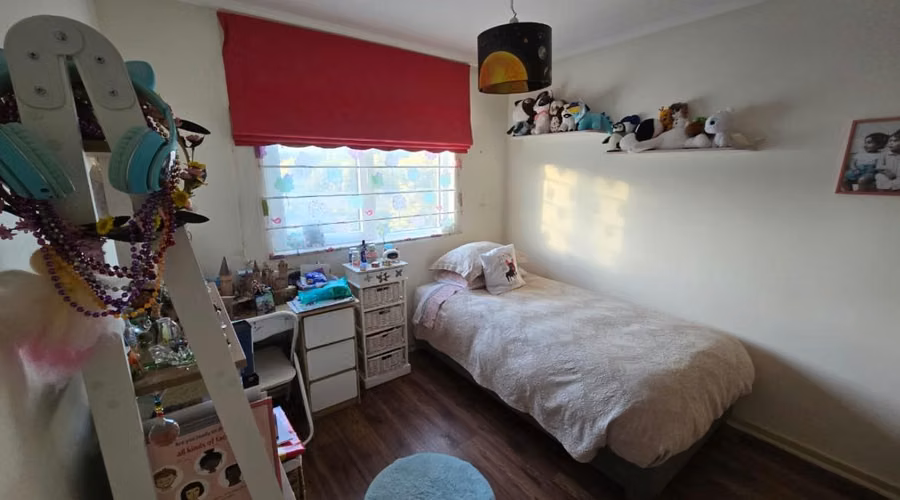 Vendemos Maravillosa Casa Con Piscina Y Quincho Puertas Del Sol Temuco. - Imagen 8