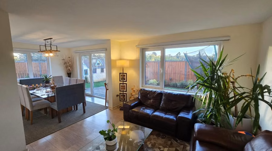 Vendemos Maravillosa Casa Con Piscina Y Quincho Puertas Del Sol Temuco. - Imagen 2