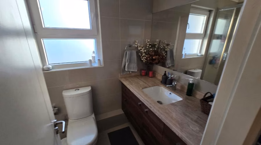 Vendemos Maravillosa Casa Con Piscina Y Quincho Puertas Del Sol Temuco. - Imagen 10