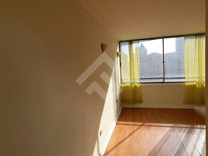 Departamento 1 dorm, 1 baño, Metro Santa Lucia - Imagen 4