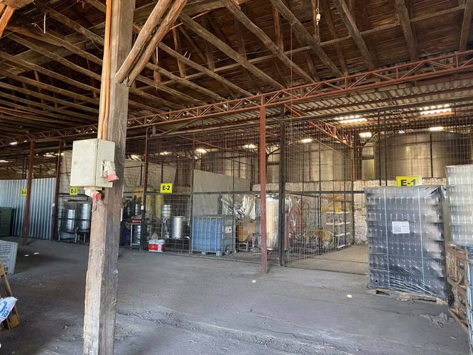 Bodegas en arriendo Avenida Las Torres (181096)