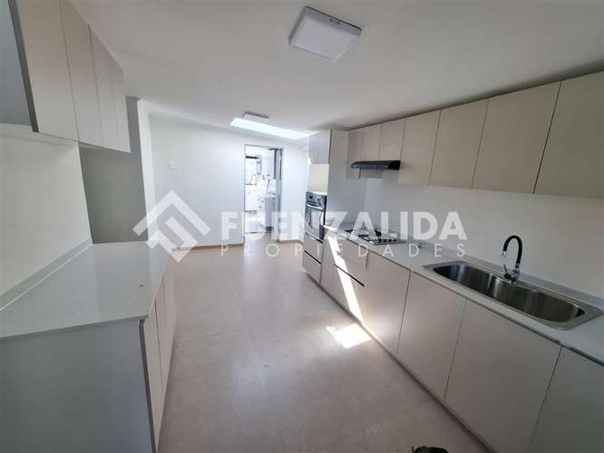 Casa en arriendo de 3 dorm. en Las Condes - Imagen 9