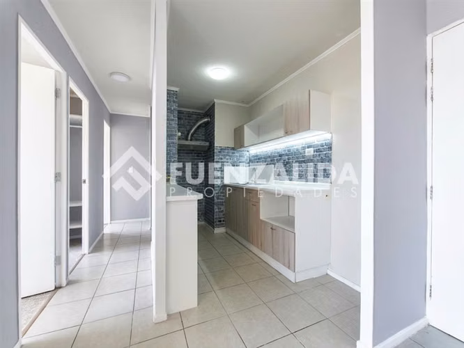 Departamento en venta de 3 dorm, 1 baño, en San Miguel