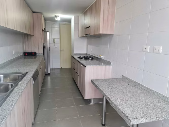 IMPECABLE 3D/ESTAC.EN CONDOMINIO ÑUÑOA (181104) - Imagen 4