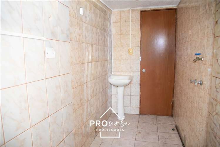 2 ESTACIONAMIENTOS / SALA DE ESTAR - Imagen 28