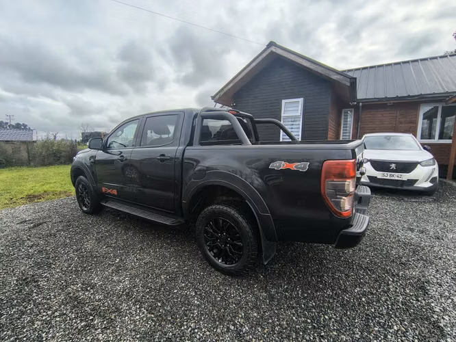 Camioneta Ford Ranger FX4, Año: 2023 - Imagen 2