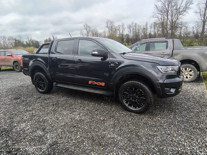 Camioneta Ford Ranger FX4, Año: 2023 - Imagen 3