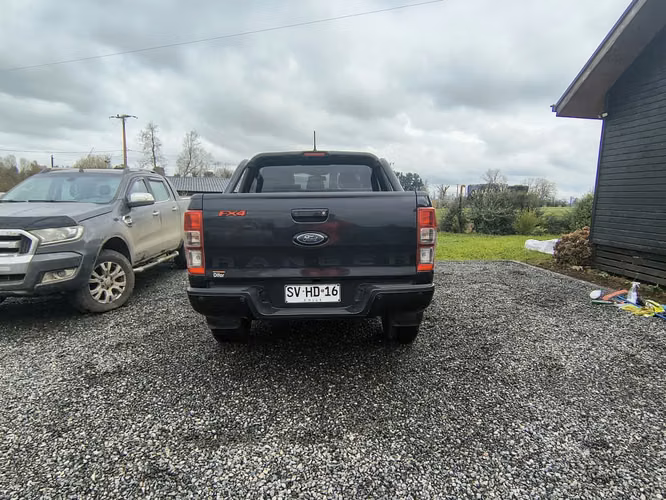 Camioneta Ford Ranger FX4, Año: 2023 - Imagen 4