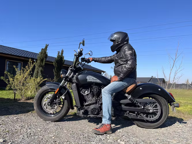 Moto Indian Scout