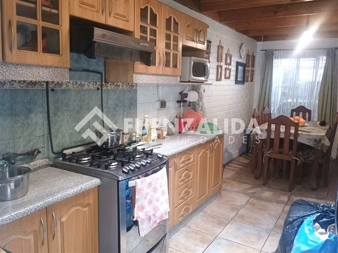 Casa en arriendo de 4 dorm. en Puente Alto