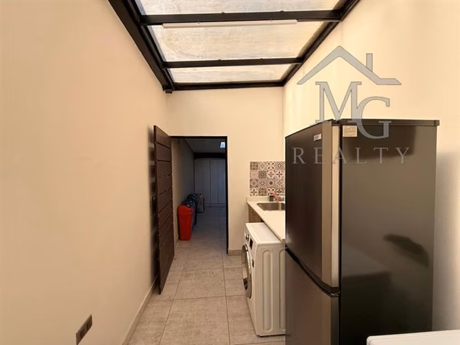 Casa en venta de 5 dorm. en Los Bosques Piedra Roja Colina
