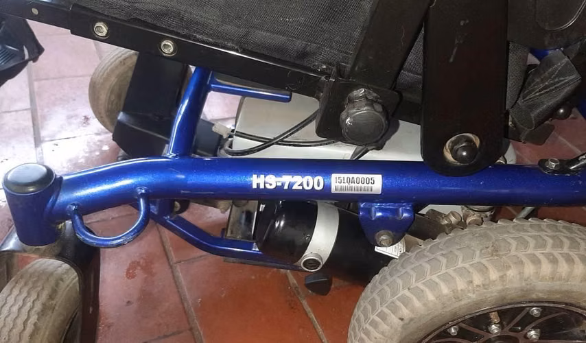 SILLA DE RUEDAS ELECTRICA CTM HS 7200!!
