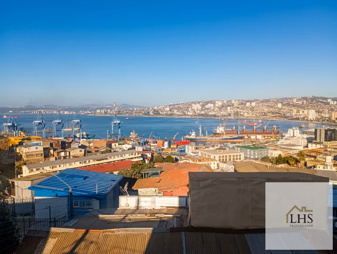 Dúplex 2D/2B con Vista a la Bahía | Cerro Santo Domingo, Valparaíso