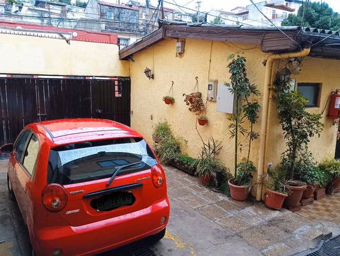 Negocio de Hospedaje con 17 Unidades | Reloj de Flores, Viña del Mar
