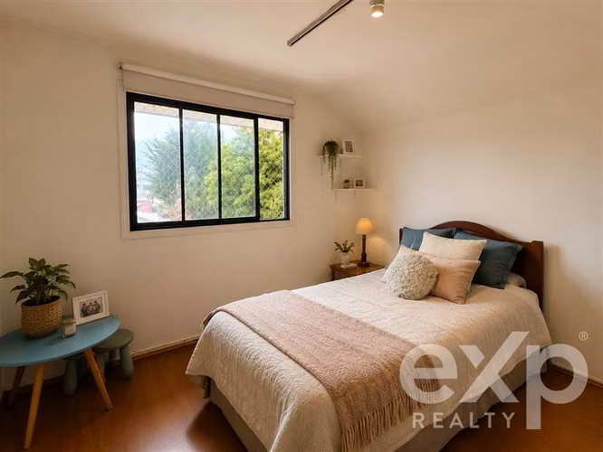 Casa en pasaje cerrado | orientación norte | Vitacura - Imagen 15